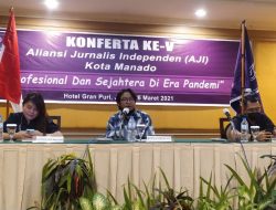 Ketua Umum AJI, Sasmito Madrim Buka Konferta AJI Manado Ke-V