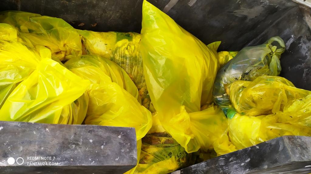 penyimpanan sampah medis