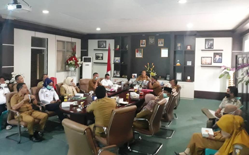 Rakor TKPRD diruangan Sekda Bolmut