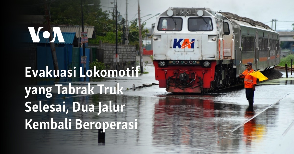 Evakuasi Lokomotif Yang Tabrak Truk Selesai, Dua Jalur Kembali ...