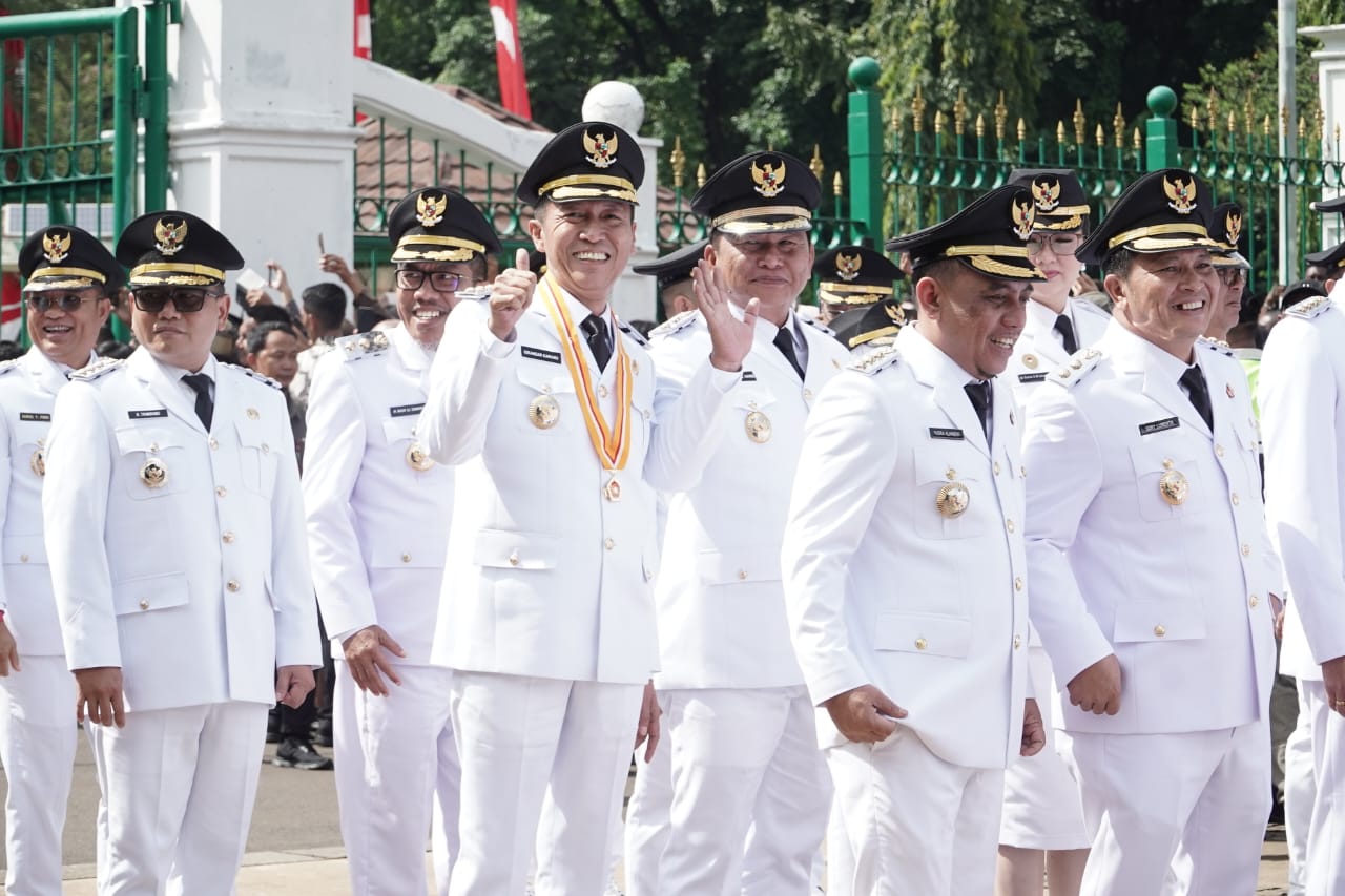 Resmi dilantik Presiden Prabowo, Iskandar-Deddy pimpin Bolsel 2025-2030 10 Resmi dilantik Presiden Prabowo, Iskandar-Deddy pimpin Bolsel 2025-2030