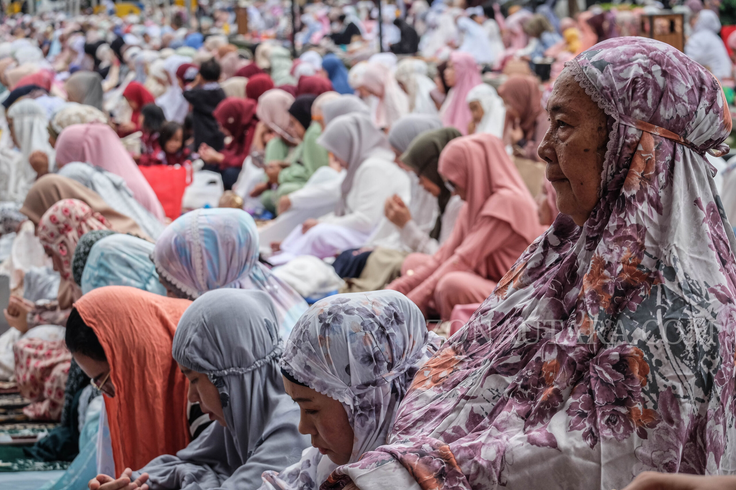 FOTO: Shalat Idul Fitri 1446 H di Manado Town Square