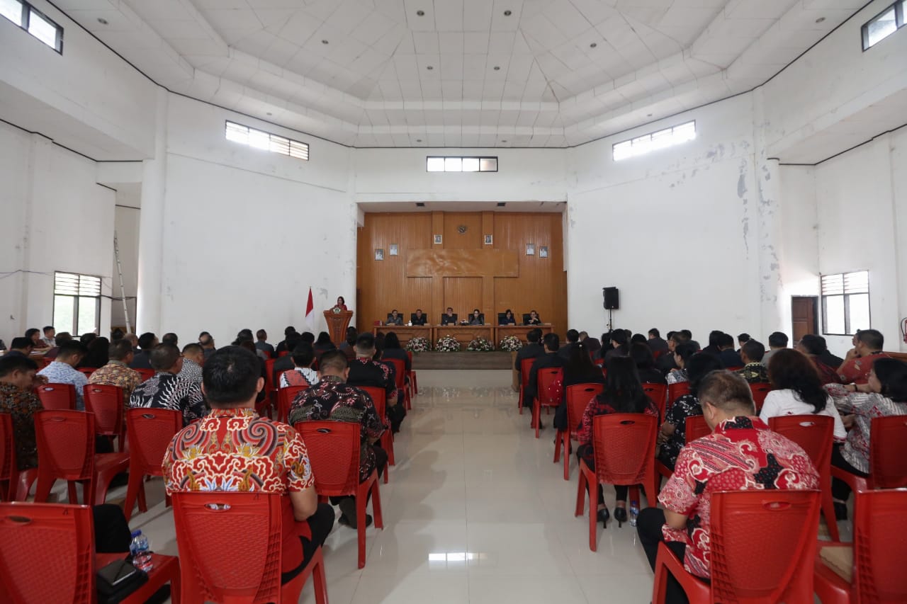 Rapat kerja perdana, Caroll Senduk minta rampungkan semua laporan keuangan 8 Rapat kerja perdana, Caroll Senduk minta rampungkan semua laporan keuangan