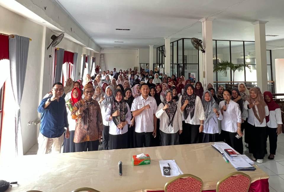 Suksesor program Iskandar-Deddy, Rante Hattani perkuat kerjasama dengan UT, tingkatkan kualitas Guru PAUD di Bolsel 10 Suksesor program Iskandar-Deddy, Rante Hattani perkuat kerjasama dengan UT, tingkatkan kualitas Guru PAUD di Bolsel
