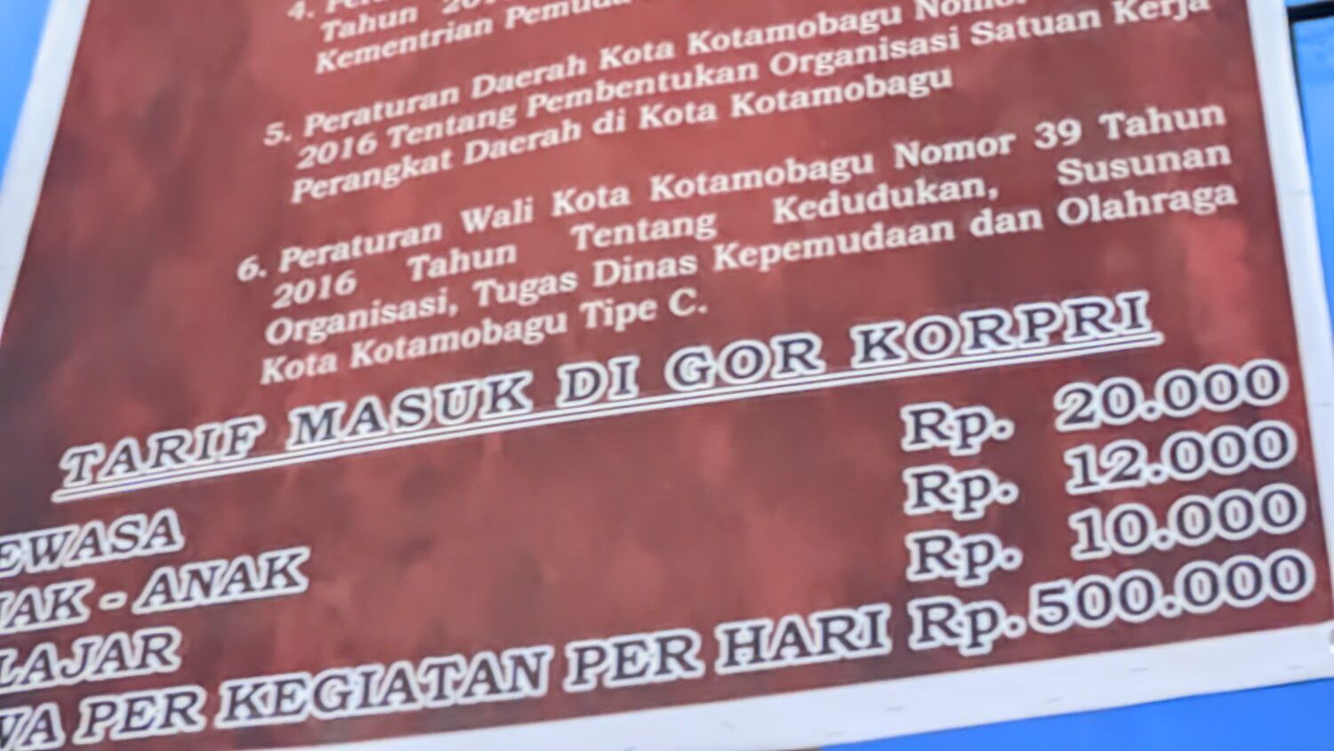 Dampak tarif naik, lapangan badminton di gedung Korpri Kotamobagu sepi peminat 8 Dampak tarif naik, lapangan badminton di gedung Korpri Kotamobagu sepi peminat