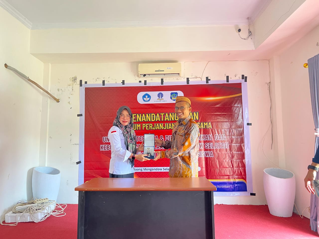 Suksesor program Iskandar-Deddy, Rante Hattani perkuat kerjasama dengan UT, tingkatkan kualitas Guru PAUD di Bolsel 8 Suksesor program Iskandar-Deddy, Rante Hattani perkuat kerjasama dengan UT, tingkatkan kualitas Guru PAUD di Bolsel