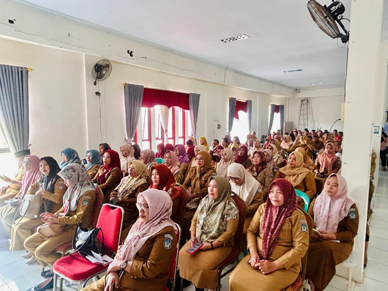 Disdikbud Bolsel evaluasi Kepsek, Rante-Iskandar: Masa depan generasi ada di tangan kita 9 Disdikbud Bolsel evaluasi Kepsek, Rante-Iskandar: Masa depan generasi ada di tangan kita