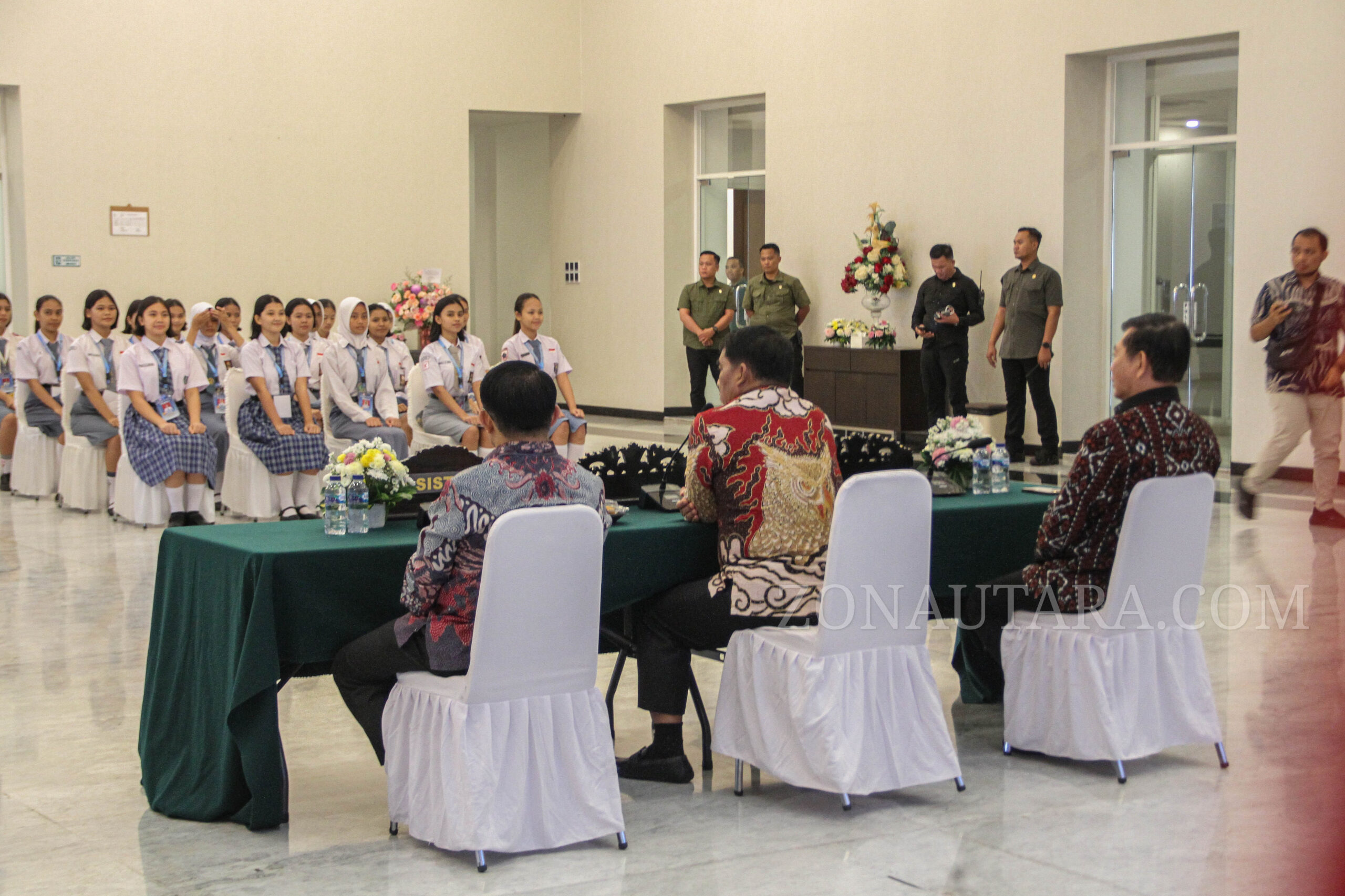 FOTO: Gubernur Sulut tinjau langsung seleksi akhir paskibraka 2025 13 FOTO: Gubernur Sulut tinjau langsung seleksi akhir paskibraka 2025