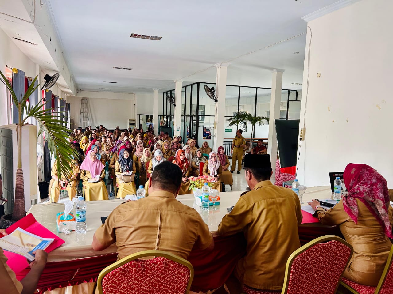 Disdikbud Bolsel evaluasi Kepsek, Rante-Iskandar: Masa depan generasi ada di tangan kita 8 Disdikbud Bolsel evaluasi Kepsek, Rante-Iskandar: Masa depan generasi ada di tangan kita