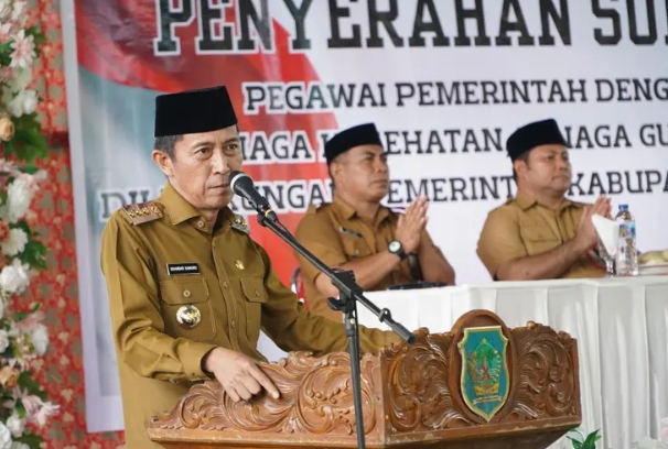 Bupati Bolsel serahkan SK kepada 262 PPPK: Ini awal pengabdian, bukan akhir perjuangan