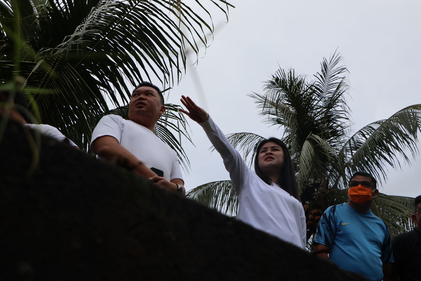 Kolam renang terbengkalai kini di perhatikan Bupati Chyntia Kalangit 8 Kolam renang terbengkalai kini di perhatikan Bupati Chyntia Kalangit