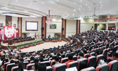 Rapat Paripurna DPRD Sulut