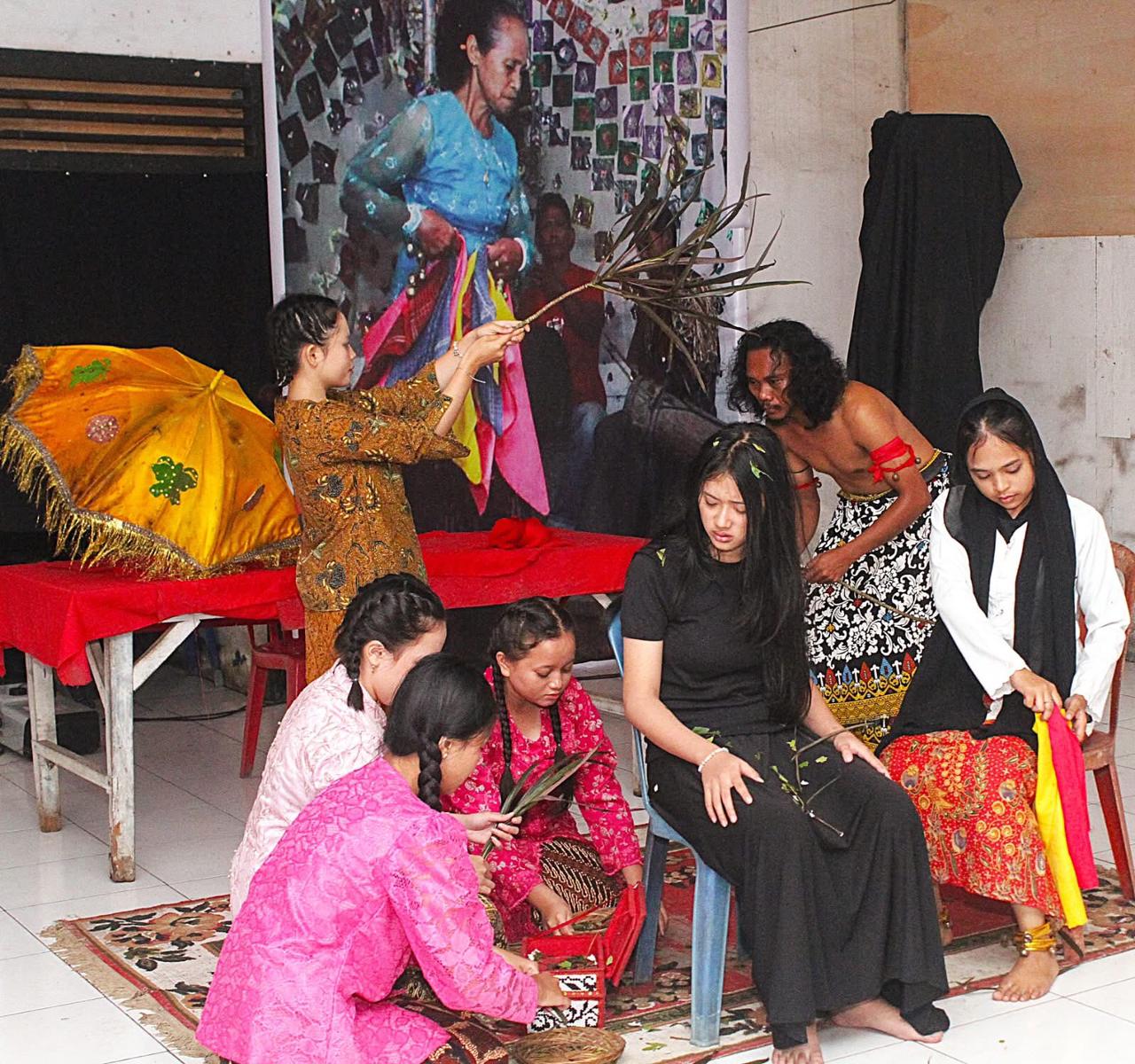 Senjakala Ritual Motayok, sebuah upaya merawat tradisi lewat pentas teater