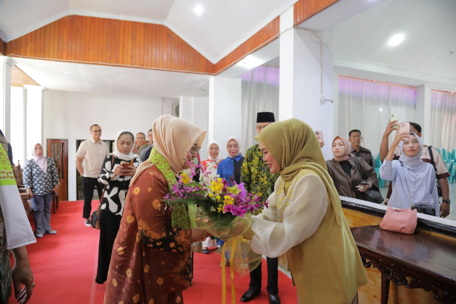 Kunjungan Gubernur Gorontalo disambut hangat di Kotamobagu 9 Kunjungan Gubernur Gorontalo disambut hangat di Kotamobagu