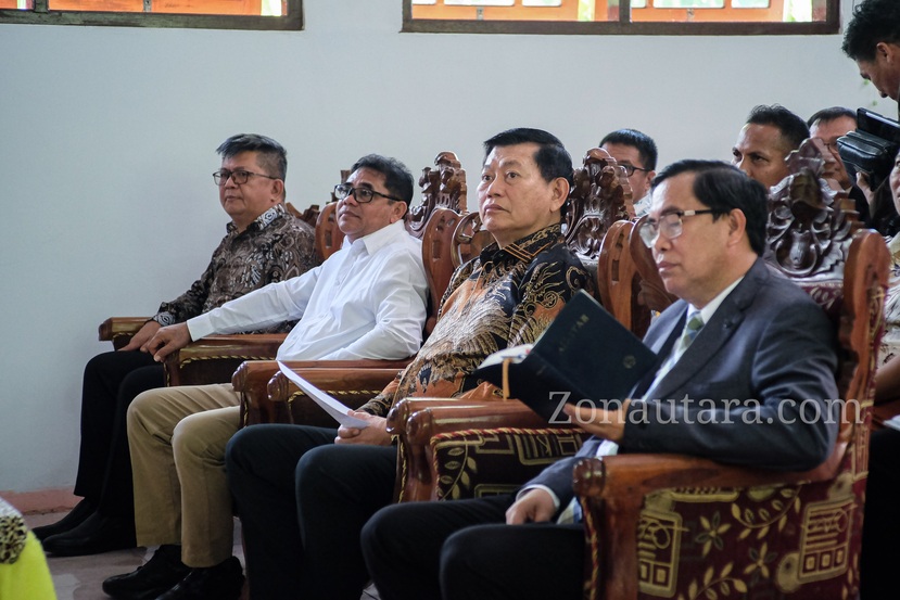 FOTO: Kehadiran Wagub Sulut di ibadah Sabat Pertemuan GMAHK se-Sitaro 11 FOTO: Kehadiran Wagub Sulut di ibadah Sabat Pertemuan GMAHK se-Sitaro