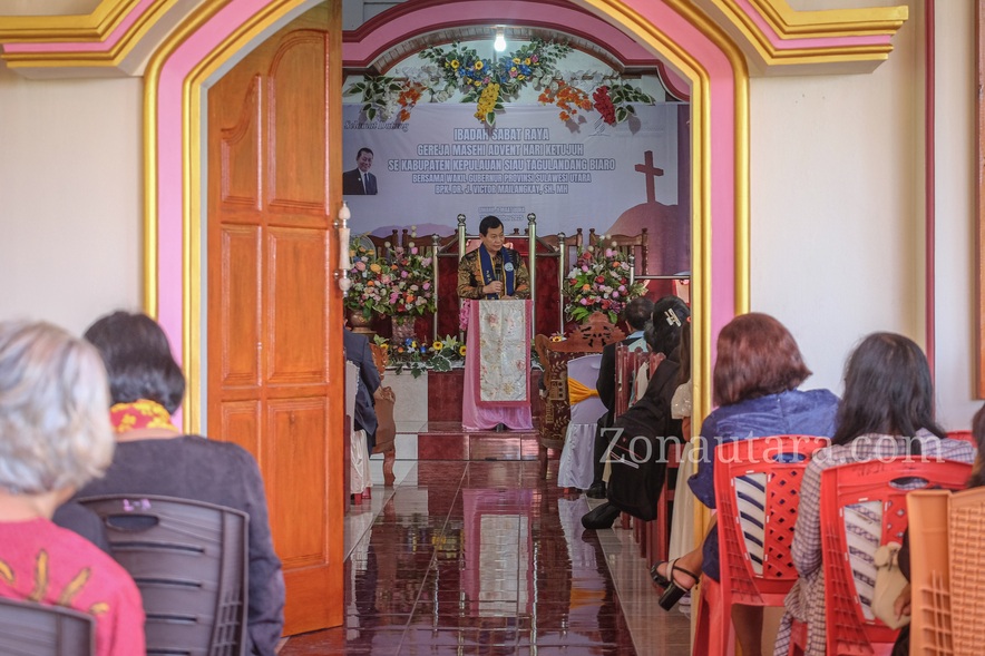 FOTO: Kehadiran Wagub Sulut di ibadah Sabat Pertemuan GMAHK se-Sitaro 12 FOTO: Kehadiran Wagub Sulut di ibadah Sabat Pertemuan GMAHK se-Sitaro