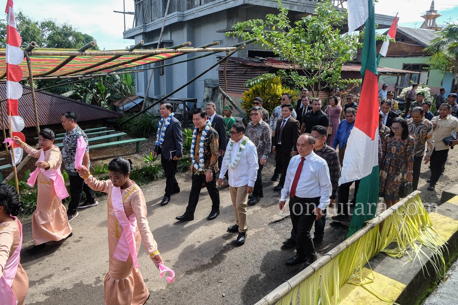 FOTO: Kehadiran Wagub Sulut di ibadah Sabat Pertemuan GMAHK se-Sitaro 9 FOTO: Kehadiran Wagub Sulut di ibadah Sabat Pertemuan GMAHK se-Sitaro