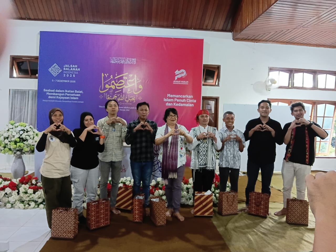 Membaca kerentanan perempuan Ahmadiyah dalam bingkai 16 HAKtP